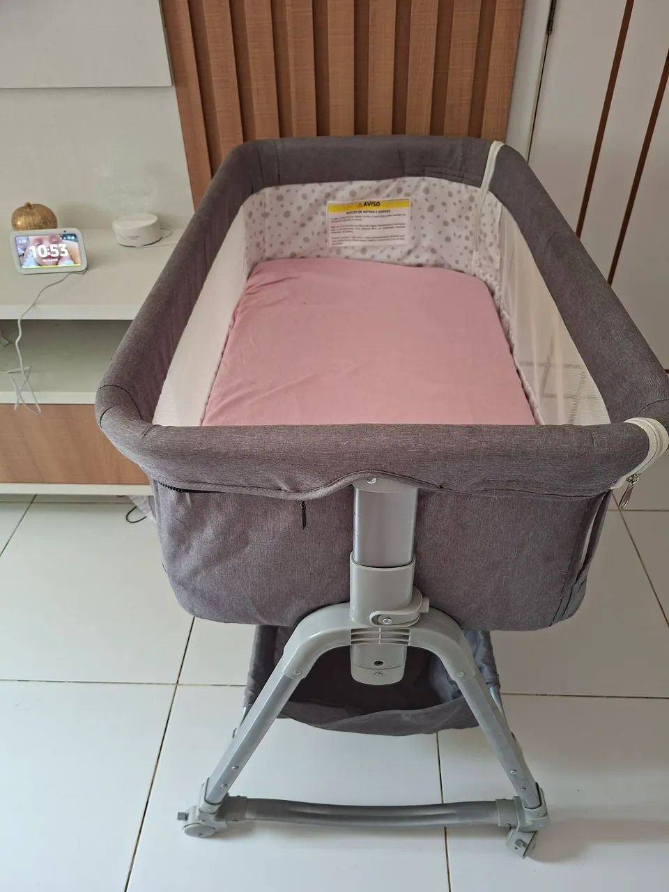 Berço Moisés acoplado a cama