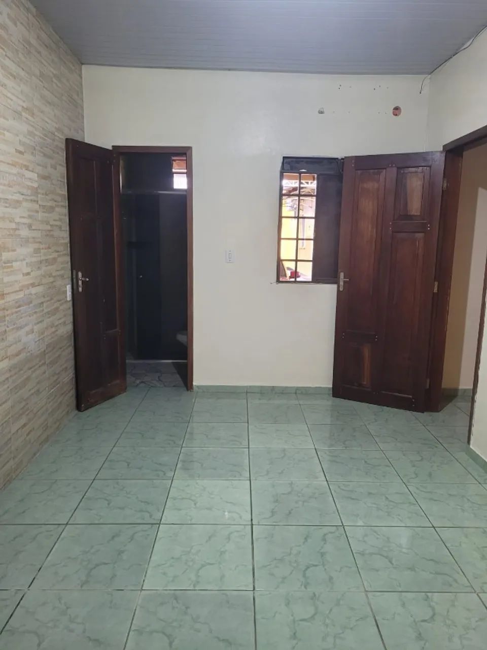 Apartamento no bairo centenário com uma suite, sala cozinha e garagem para um carro - Foto 4
