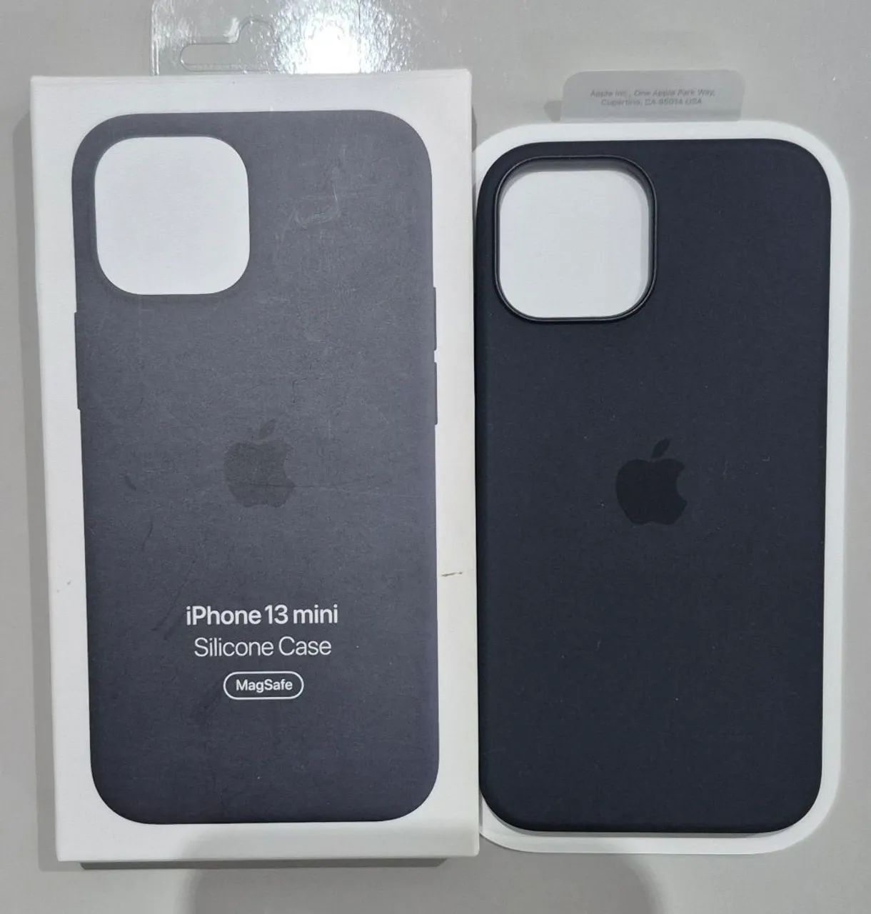 Capa Apple Silicone com Magsafe iPhone 13 Mini Preto<br><br><br> - Foto 2