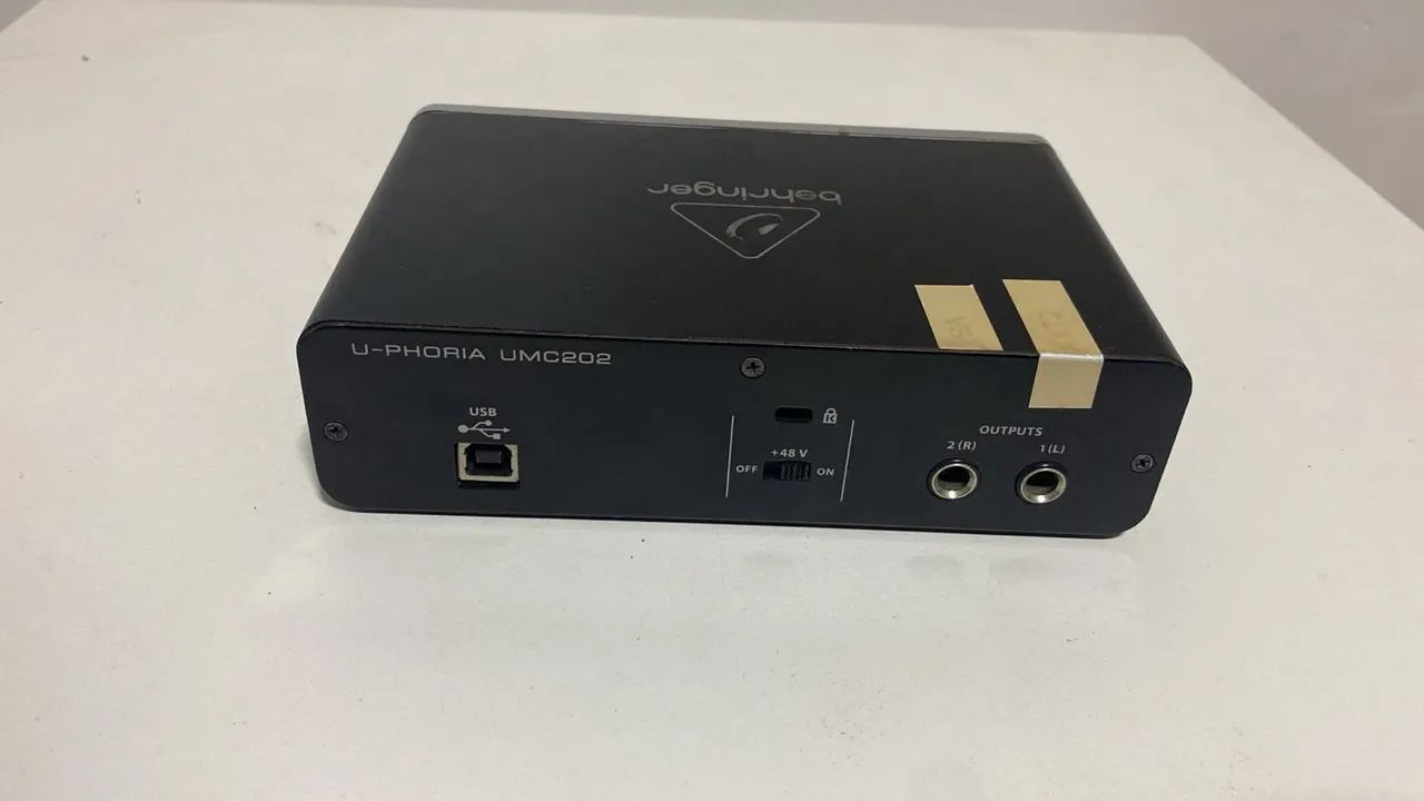 Interface de Áudio Behringer U-Phoria UMC202 - Excelente Estado - Foto 2