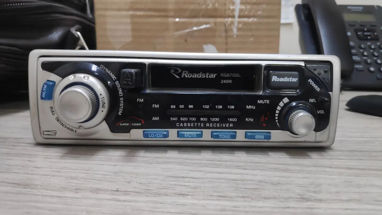Rádio e Toca Fita Roadstar Funcionaodo perfeitamente 