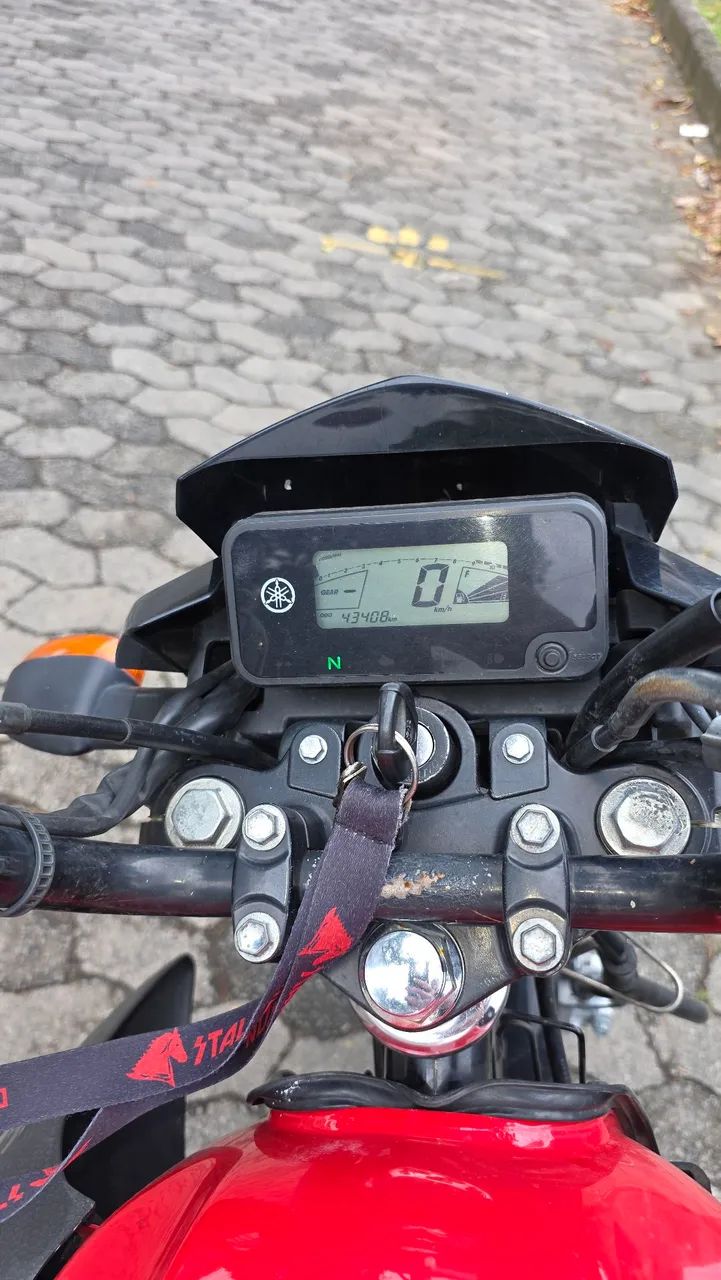YAMAHA YBR  - Foto 4