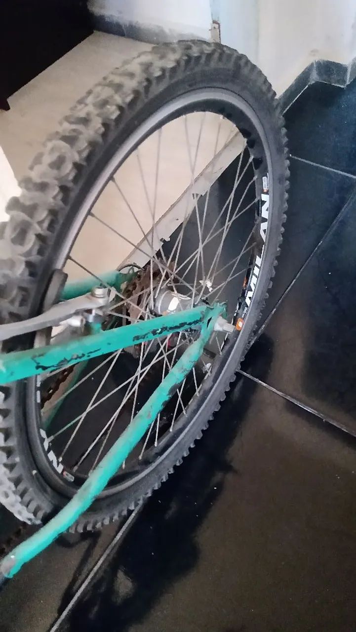 Bicicleta aro 24 - Foto 3