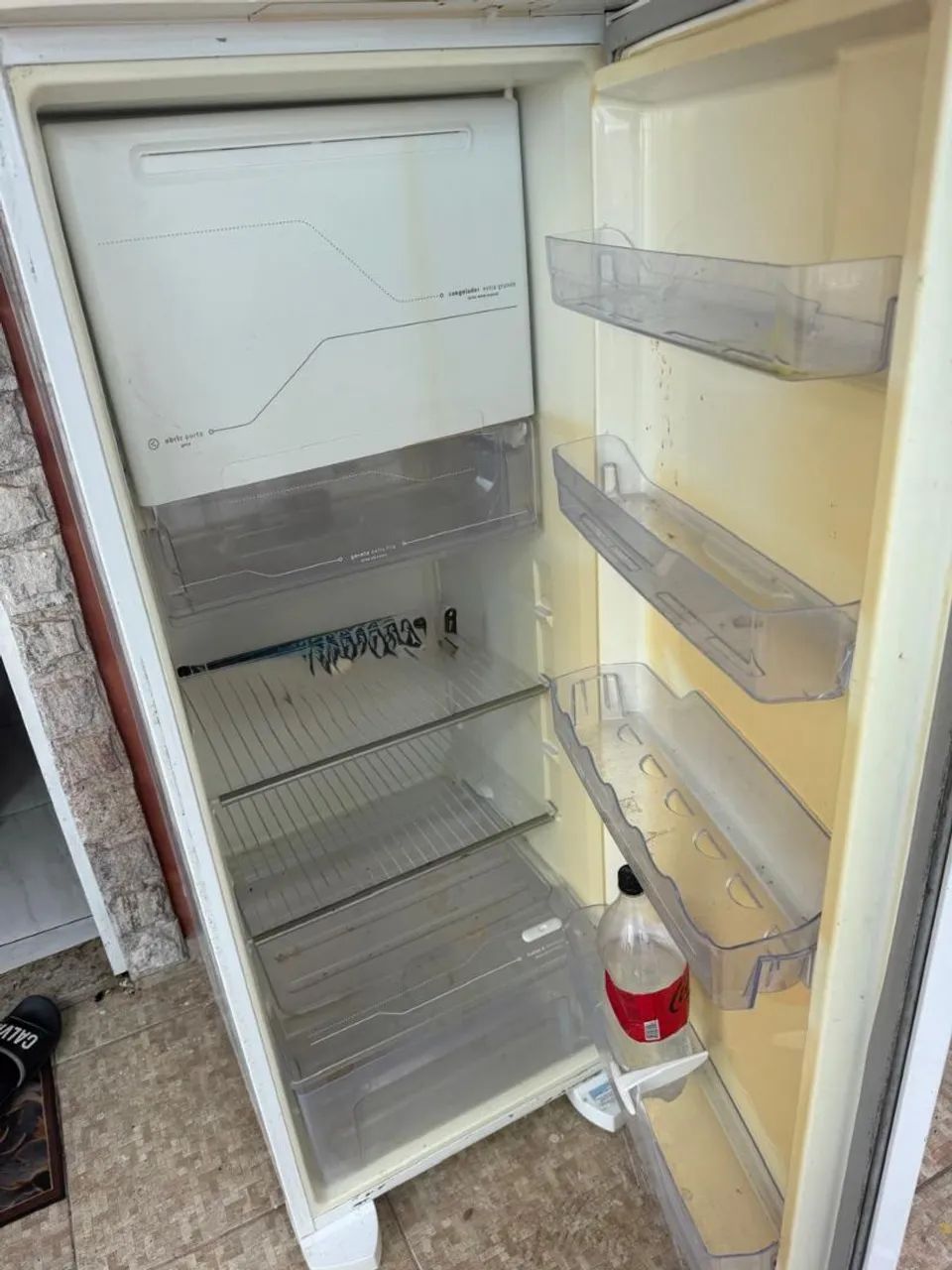 Leva gelando super bem Electrolux 600