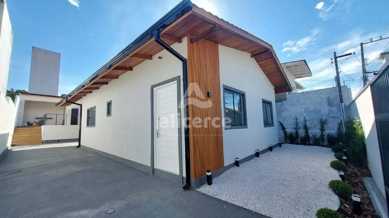 CASA 3 QUARTOS COM SUÍTE, PISCINA E EDÍCULA  SERRARIA  SÃO JOSÉ/SC - Foto 3