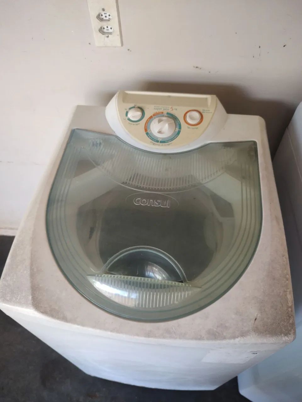 Vende se máquinas