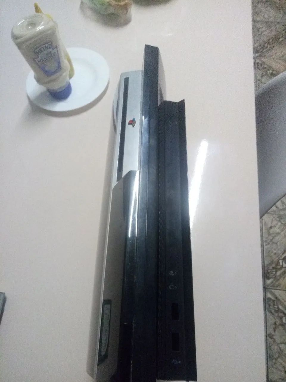 Carcaça pra ps3 FAT com o hd dele msm - Foto 3