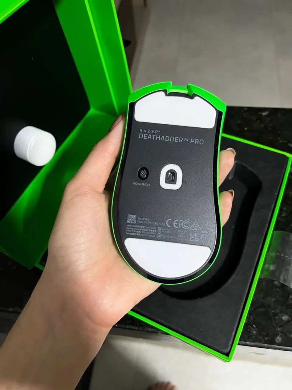 Mouse Razer Deathadder V4 Pro - Usado - Foto 5