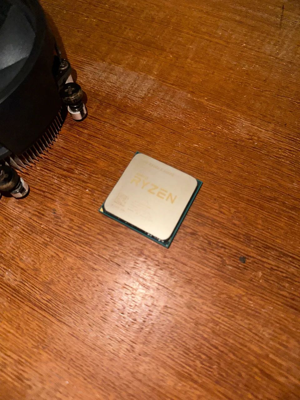 Processador AMD Ryzen 5 3400G (PLACA DE VÍDEO INTEGRADA) - Foto 5