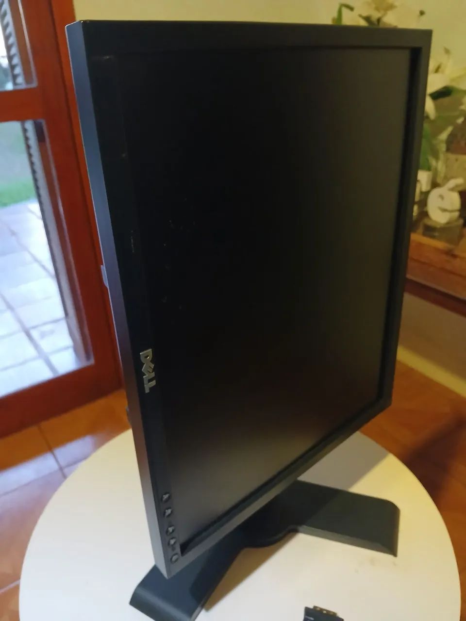 Monitor dell 19 polegadas (adaptador HDMI)