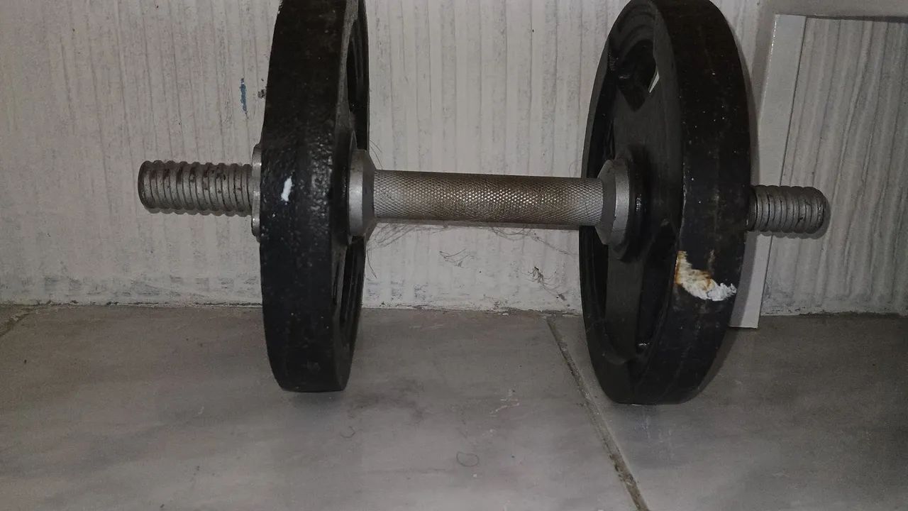 Conjunto de alteres e uma maromba - Foto 4