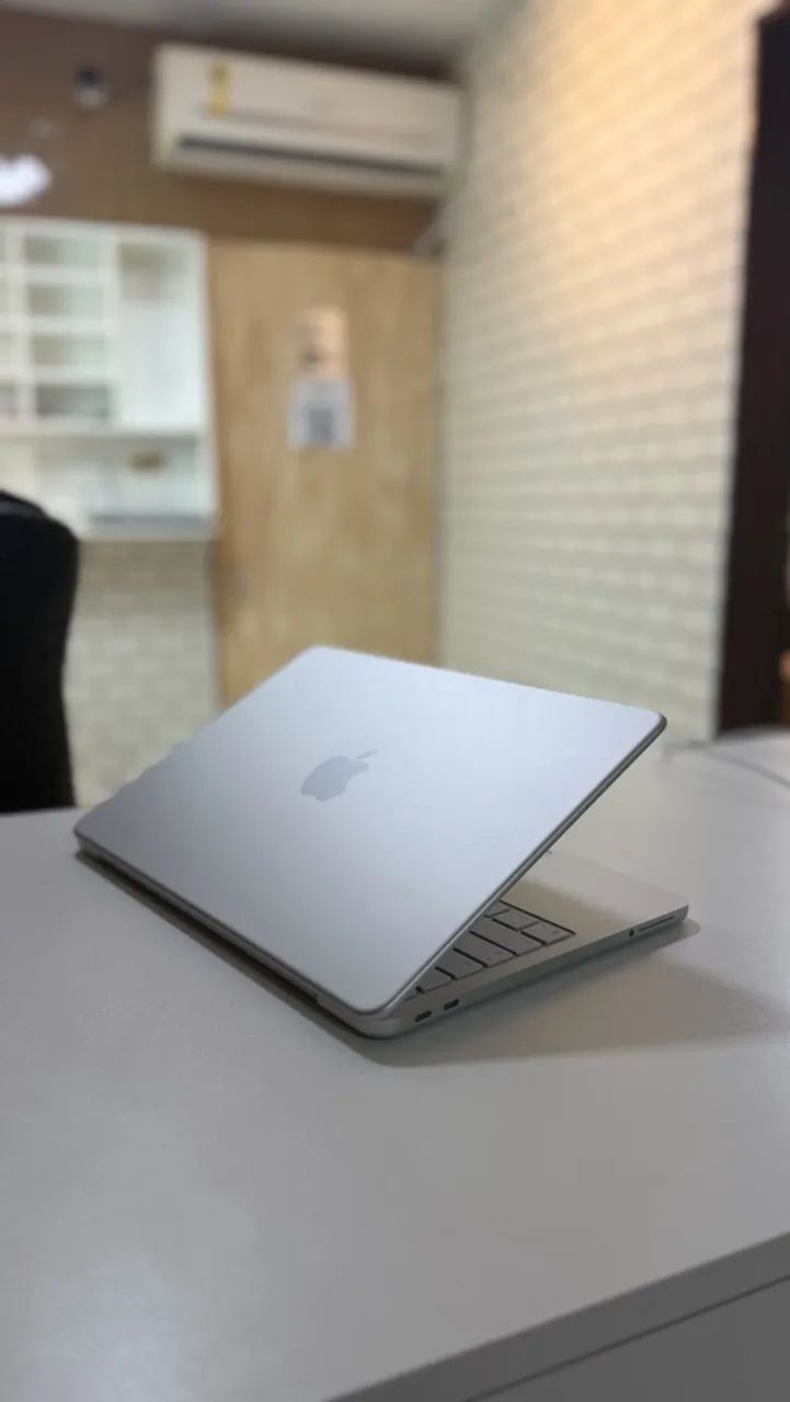 MacBook neo 8gb 512 gb versão que tem biometria 