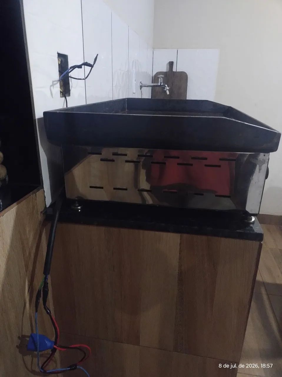 Chapa para lanches Venâncio 220v - Foto 4