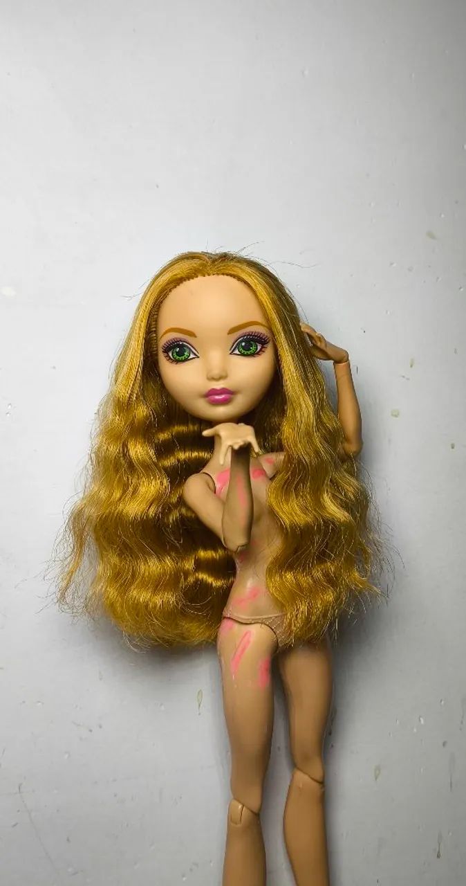 Boneca Ever After High : Ashlynn Ella