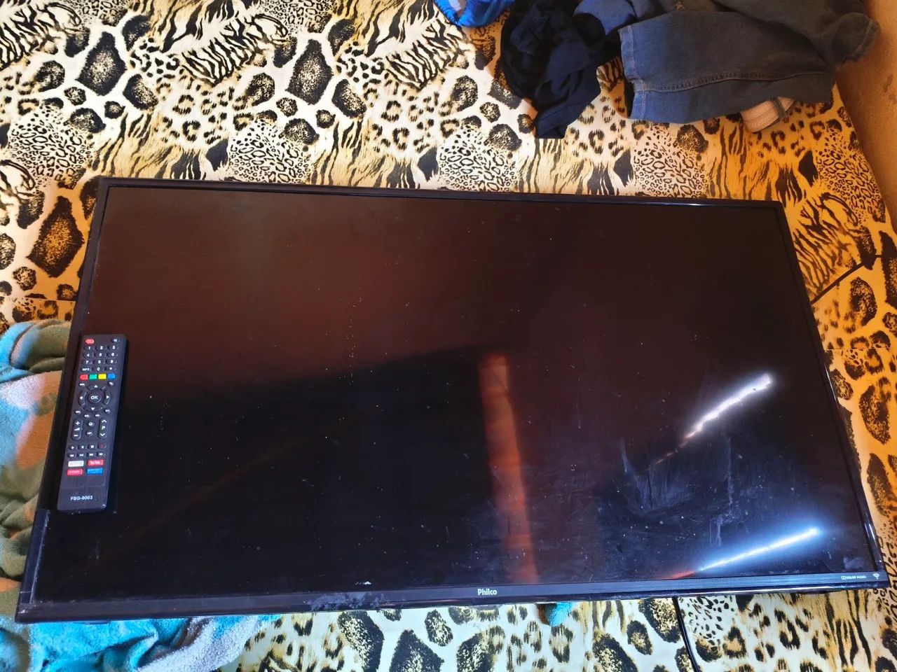 Vendo uma TV Philco completa sem defeito  - Foto 3