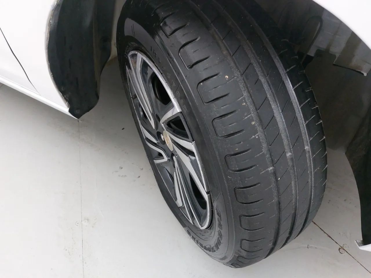 Chevrolet Onix Hatch 1.0 12V Flex Mec. 4P, foto 13 de 18