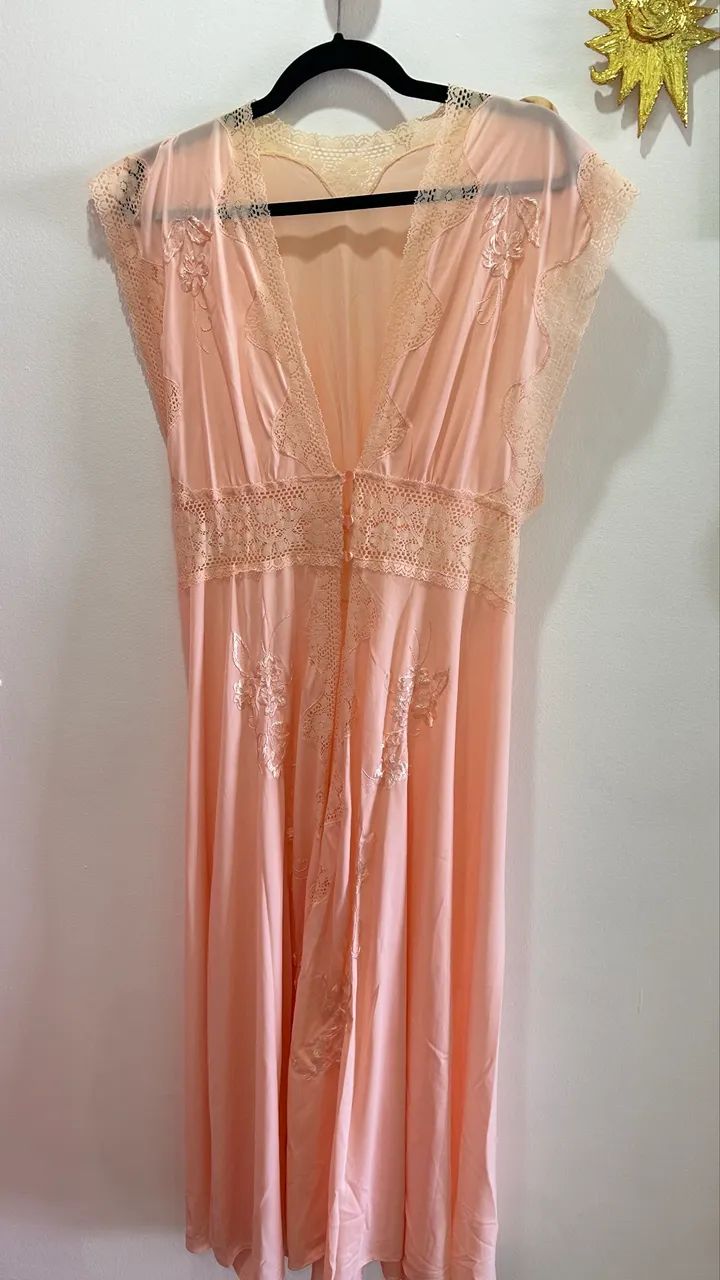 Conjunto de camisola mais penhoar vintage