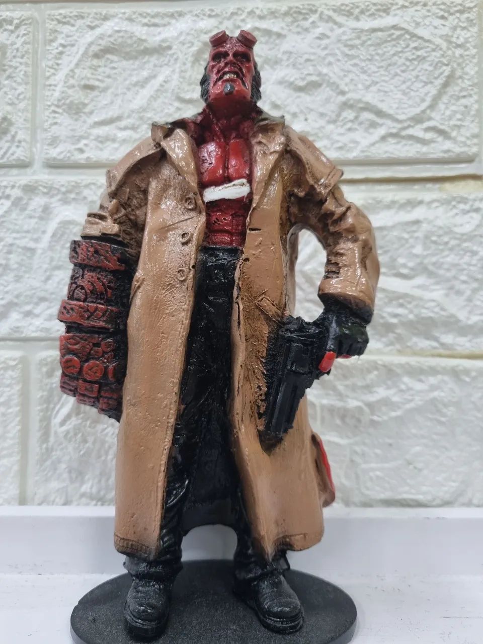 Boneco Resina Hellboy Colecionador 20cm