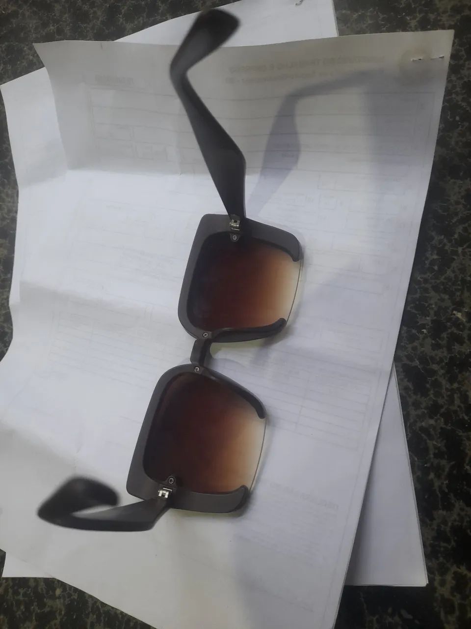 Vendo este óculos de proteção  al sol en bom estado de uso  - Foto 3
