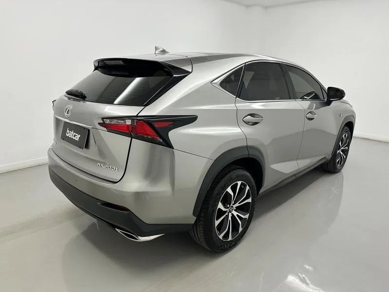 Lexus NX-200t F-sport 2.0 16V 238cv Aut., foto 6 de 17