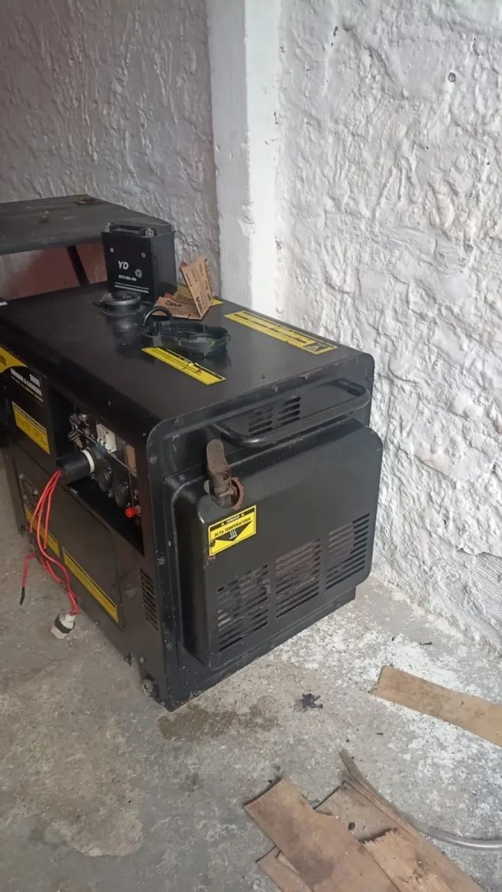 Gerador de energia 110/220 - Foto 2