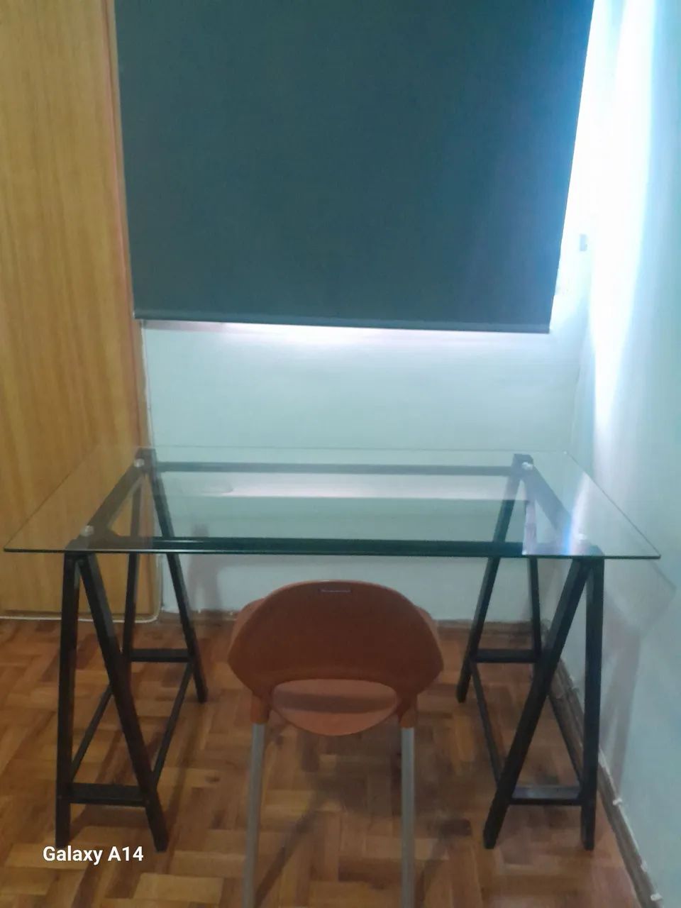Escrivaninha Industrial Com Tampo de Vidro Temperado - Foto 4
