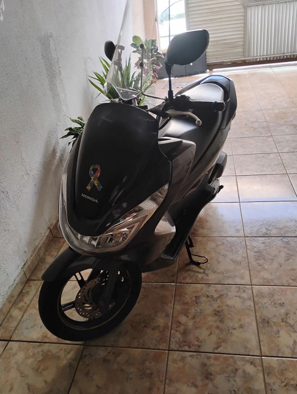 Pcx conservada baixa km - Foto 2