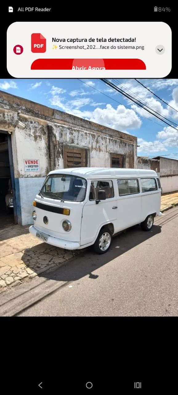 Volkswagen Kombi Carat (álcool) 2000