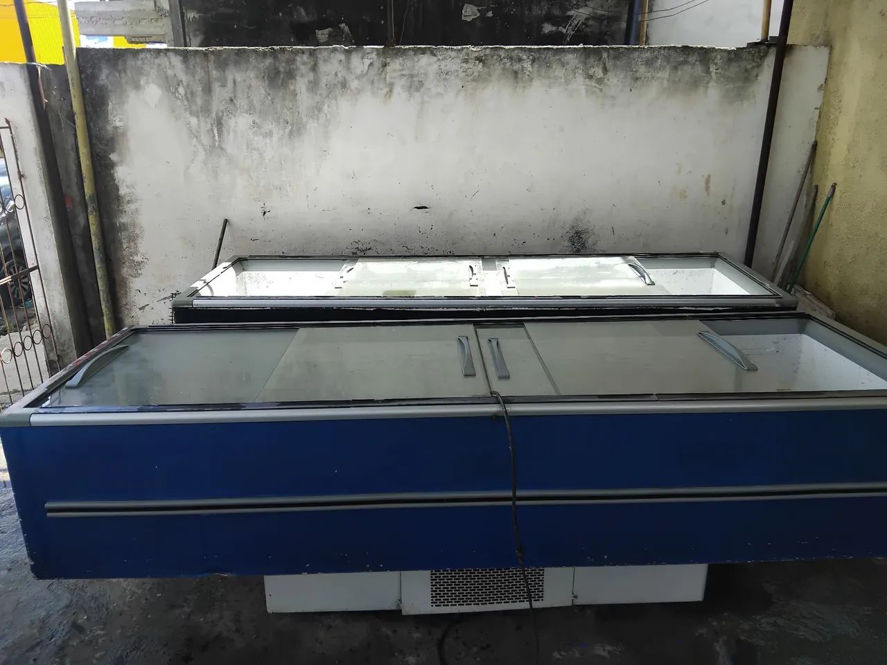 Vendo duas ilhas de congelados em ótimo estado  - Foto 2