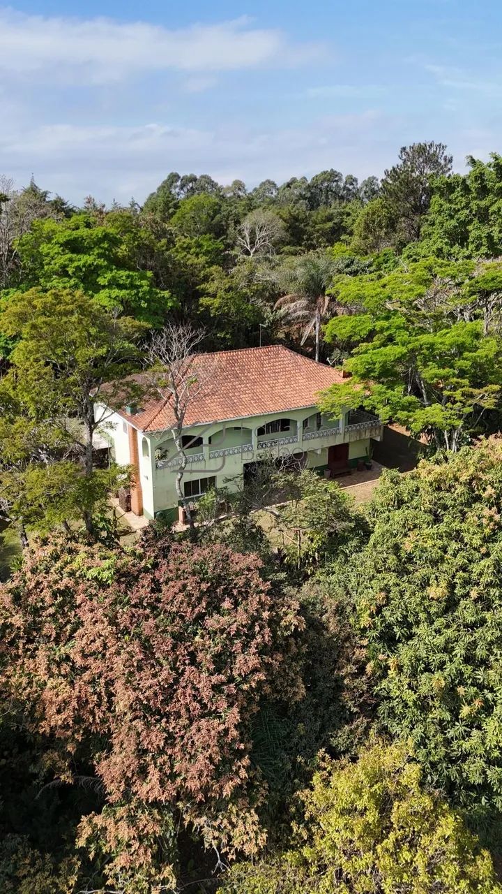 Sítio com 33.000 m² em Jarinu