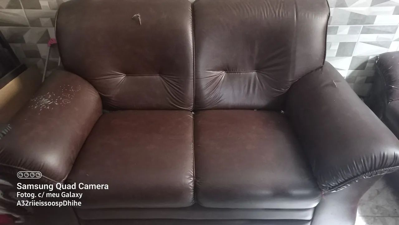 Vendo jogo de sofá R$ 300,00