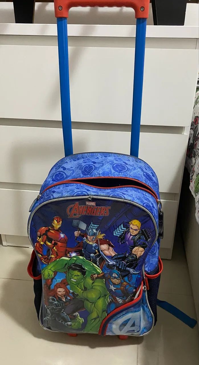 Mochila Infantil Marvel com lancheira 