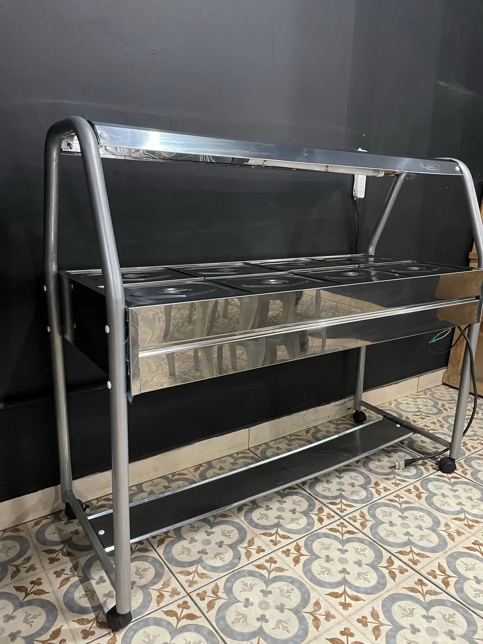 BUFFET TÉRMICO DE 8 COMPARTIMENTOS
