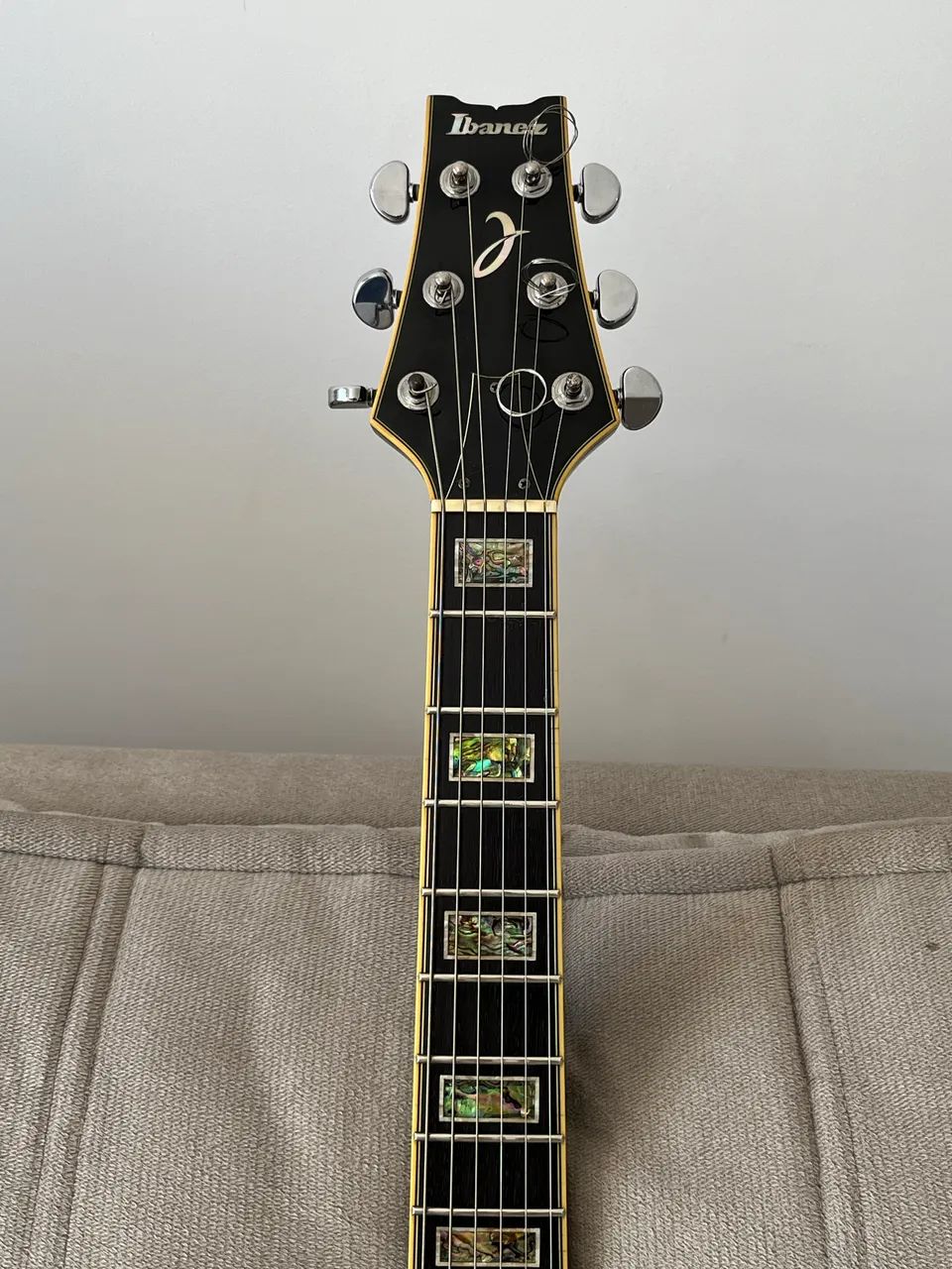 Ibanez ARC300 + Case Semi-Rígido  - Foto 5
