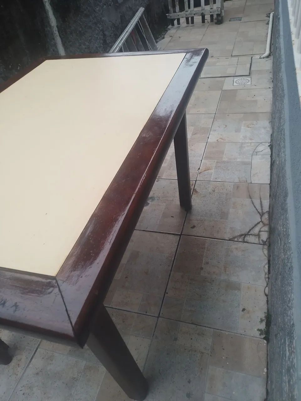 Vendo mesa de madeira  - Foto 3
