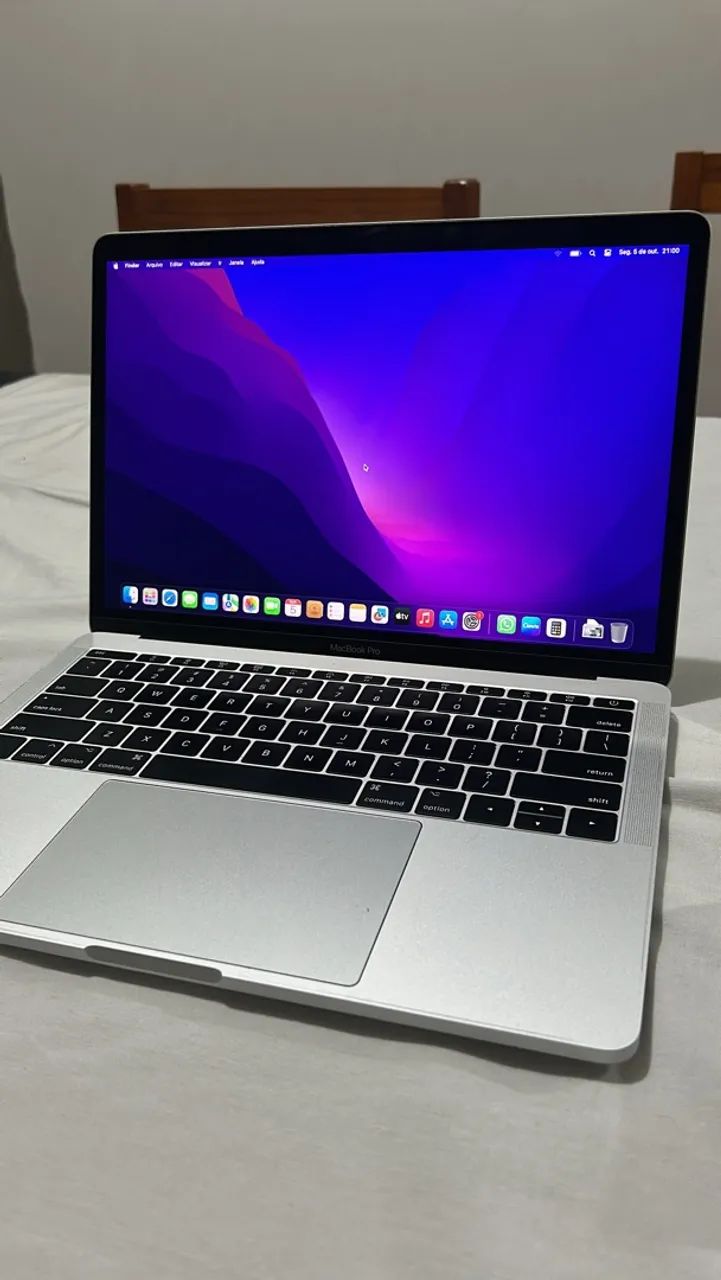 MACBOOK PRO 2017 - Foto 2