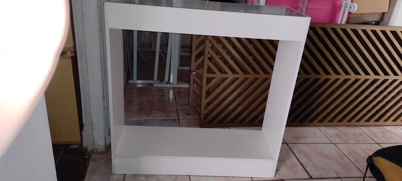 Balcão com cabideiro 