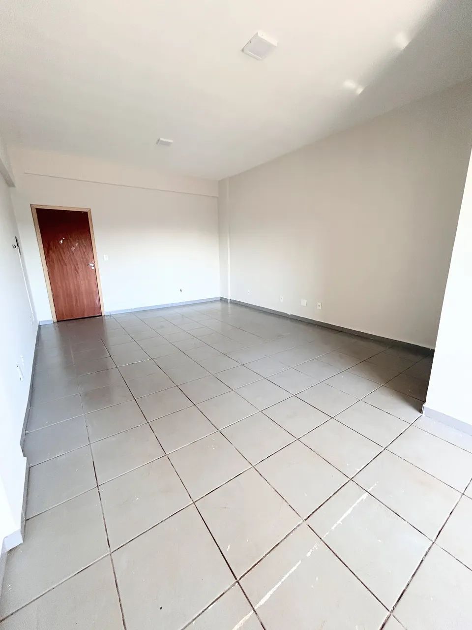 Alugo Sala comercial (104 sul) - Foto 3