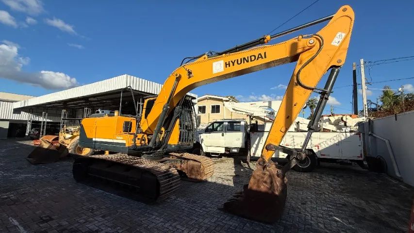 Escavadeira Hyundai R180-LC-9 - 2019 - 8.530 Horas - Otimo Estado - Foto 6