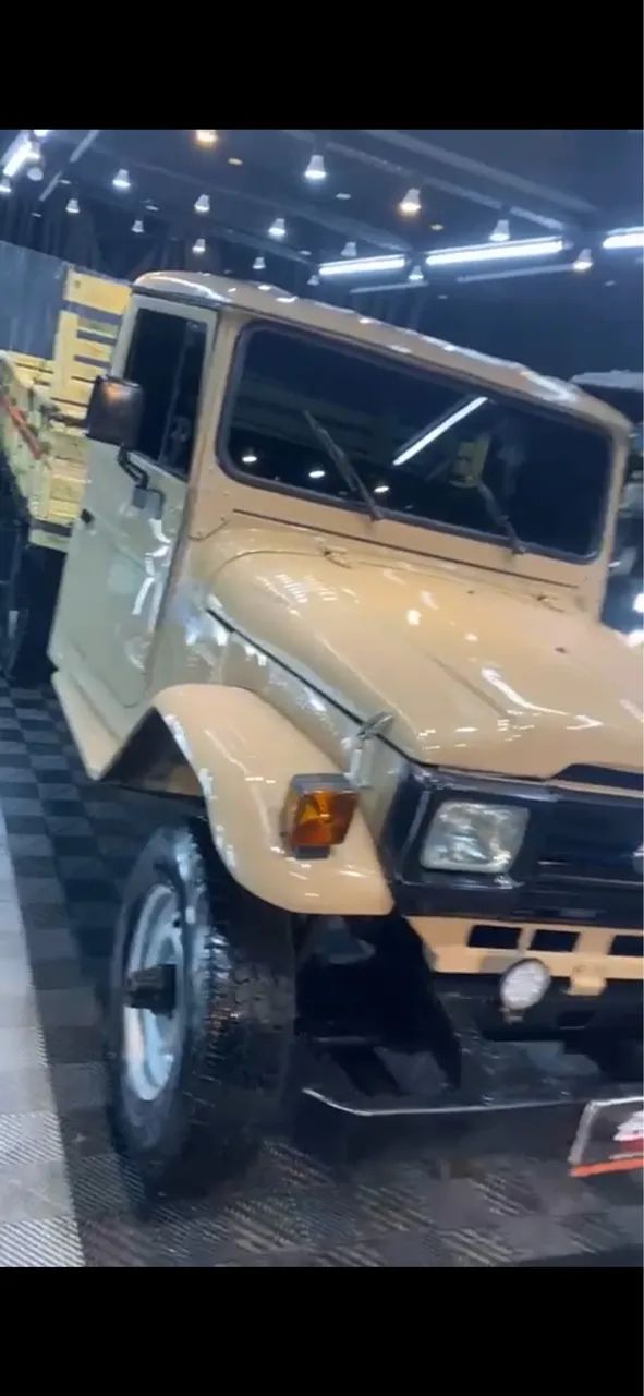 Toyota Bandeirantes 4x4 - ano 1984 - Foto 4