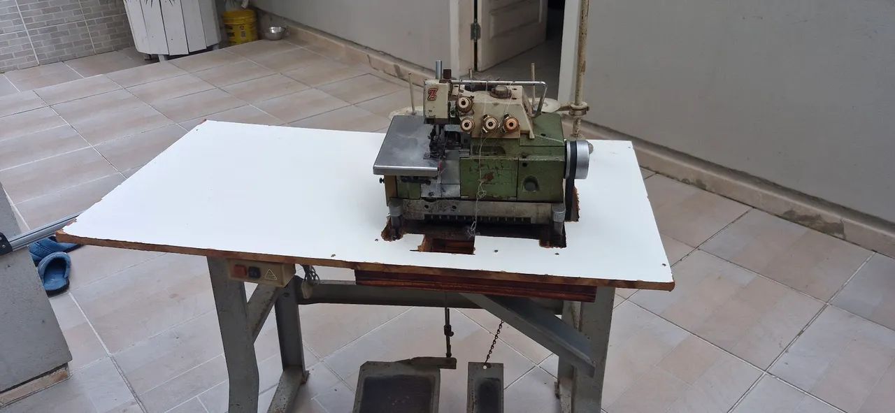 Maquina de costura overlock  - Foto 3