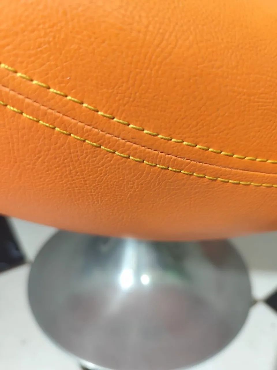 Poltrona de salão em alumínio muito estilosa  - Foto 5