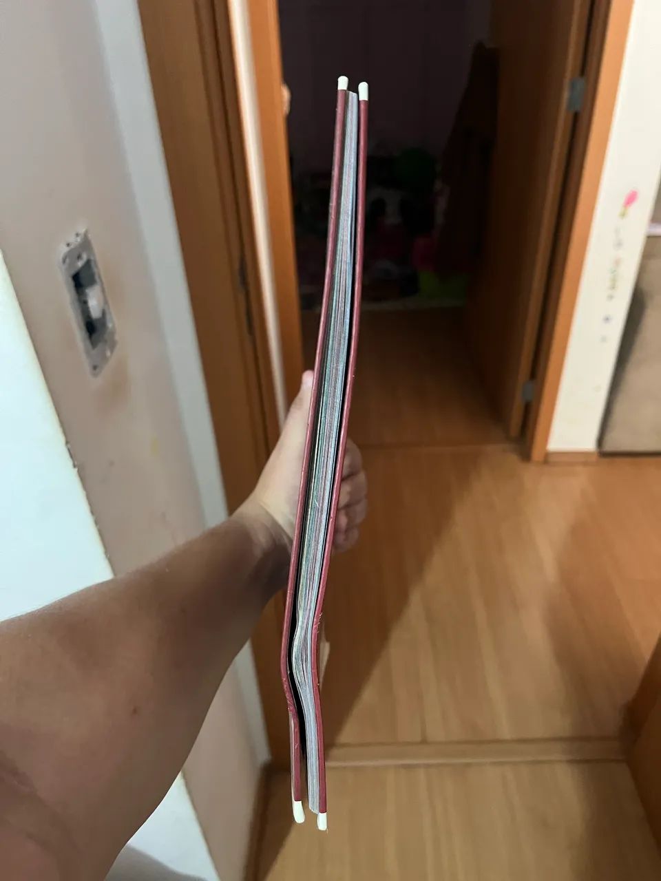 Álbum Capa Dura 2022 Faltando 13 Fig - Foto 3