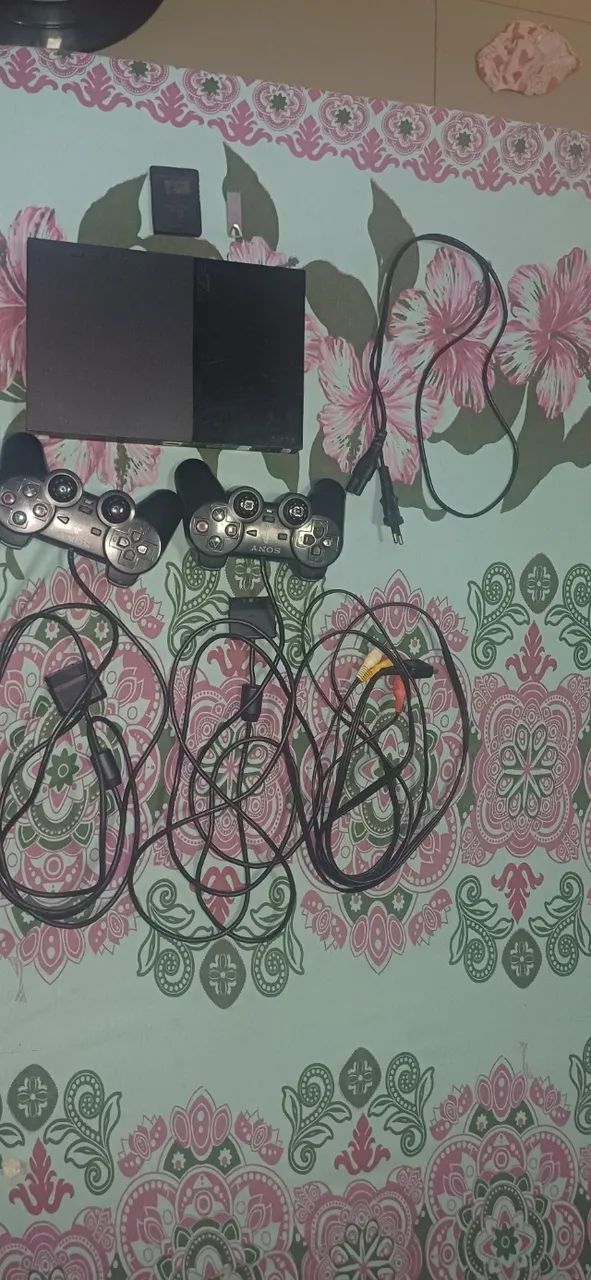 Ps2 em perfeito funcionamento, entrego.