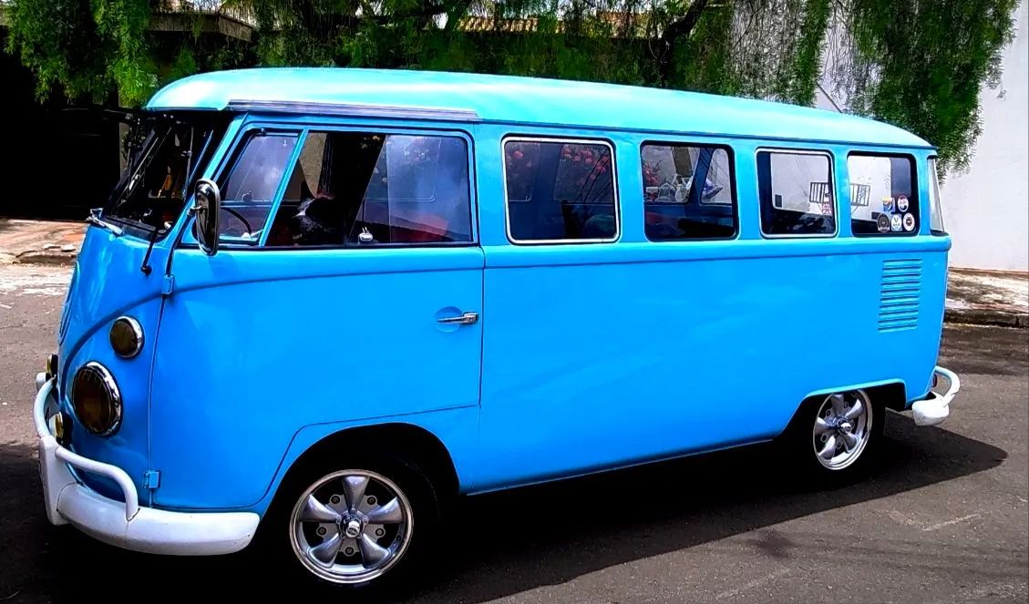 Volkswagen Kombi Standard/ Luxo/ Serie Prata 1974