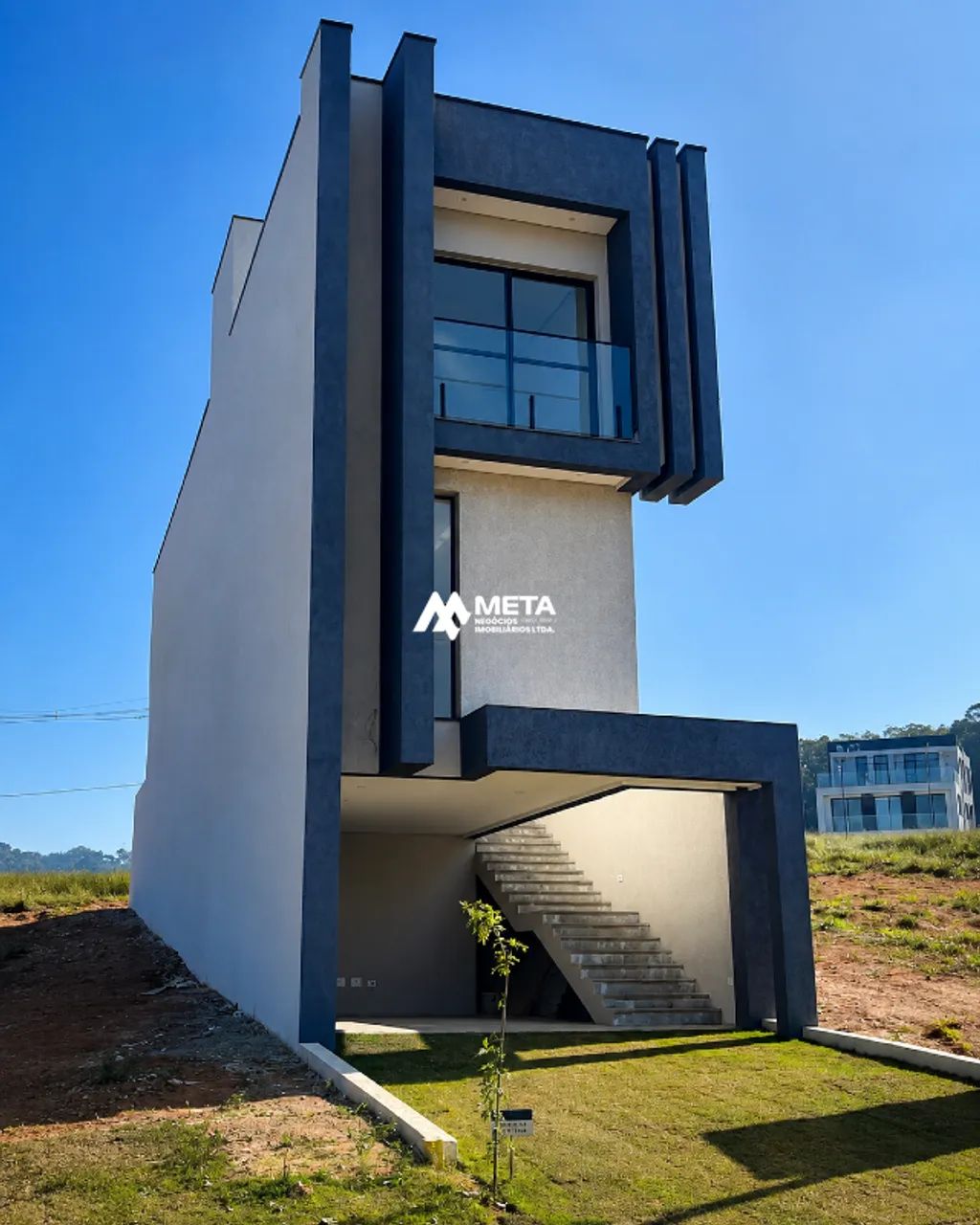 CASA À VENDA EM COTIA - SP