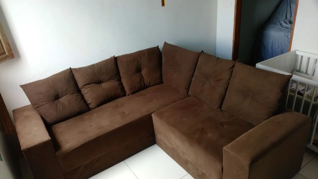 Sofá de canto com puff NOVO - Foto 2