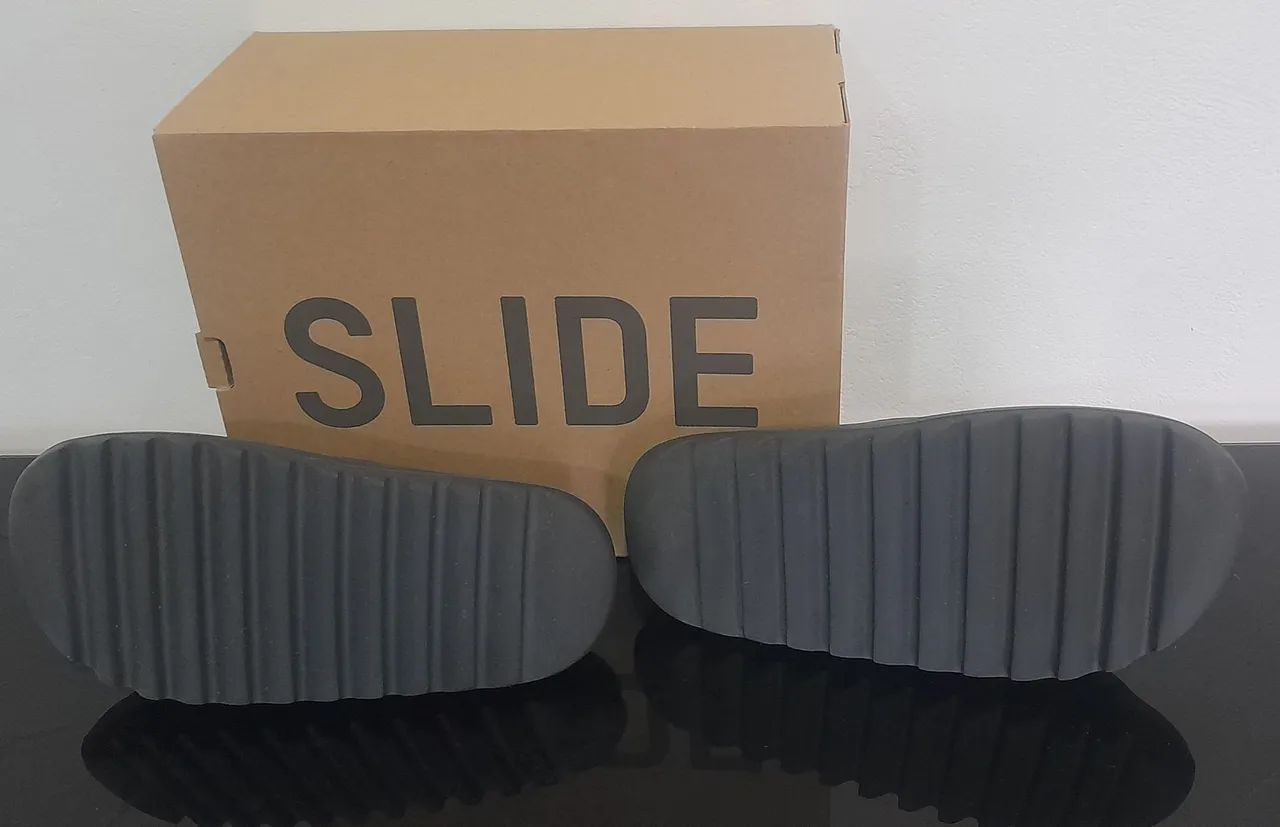 Yeezy slide original tamanho 41 - Foto 2