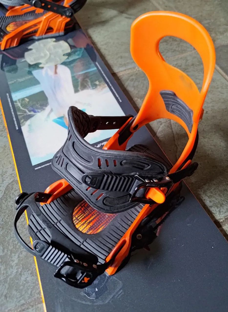 Snowboard CAPITA DOA 159w - Esportes de Quadra e Ao Ar Livre