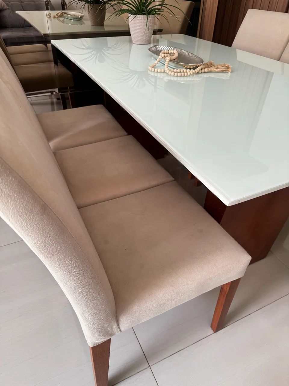 Mesa de jantar 1,60 x 0,90 com 6 cadeiras - Foto 3